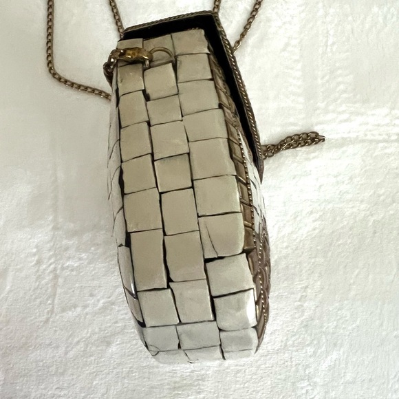 Antik Kraft Tile Mosaic Purse With Detachable Crossbody Chain - Picture 7 of 9